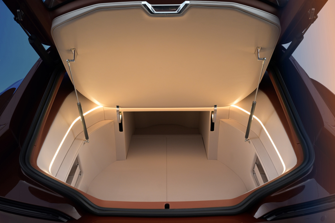 SMALL_P90599258_highRes_bmw-concept-speedtop